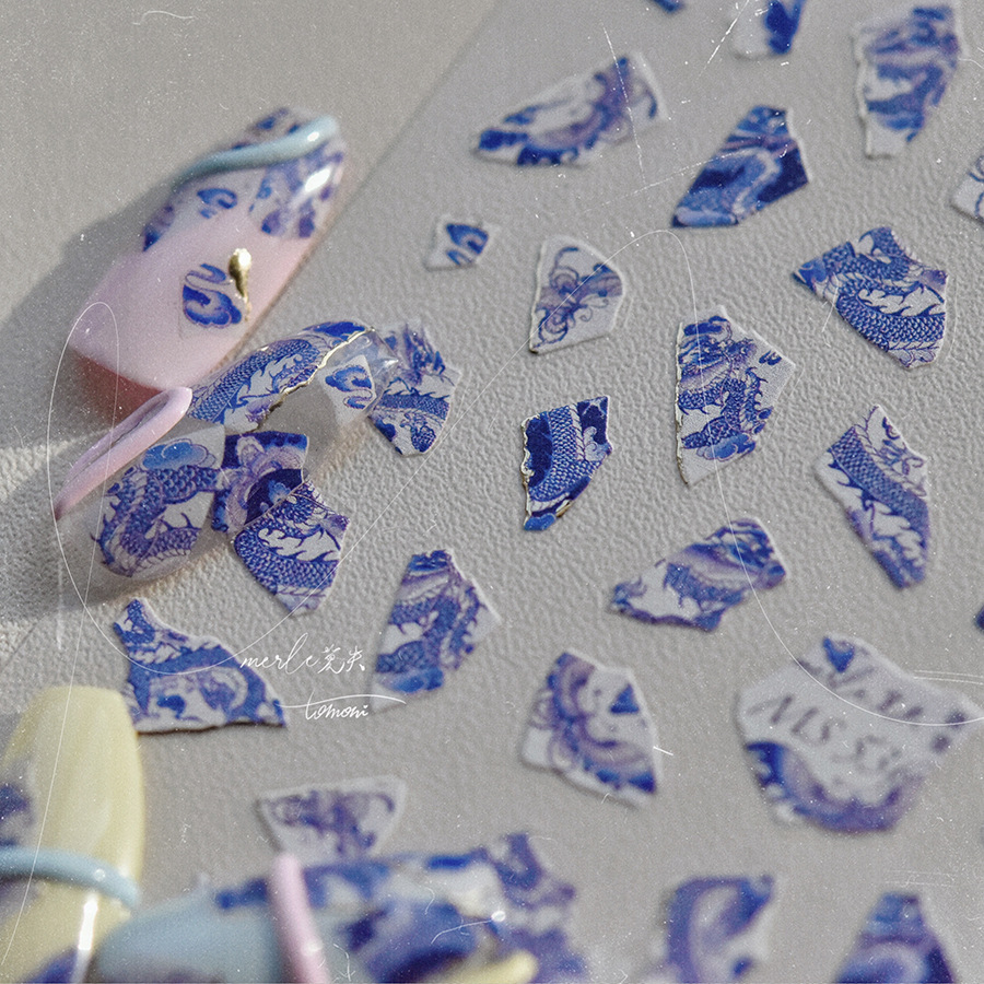 Blue and White Porcelain Drago - Nail Art Van Gogh recensione e prezzo