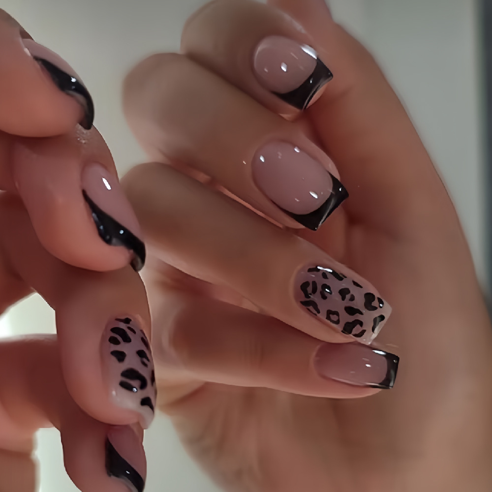 24pcs Simple White French Pres - Nail Art Natural Simple recensione e prezzo